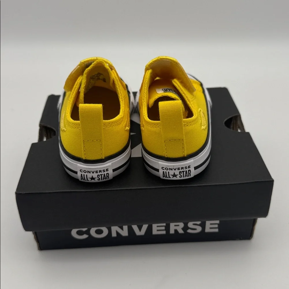 Converse‎ Kids Yellow Duck Sneakers